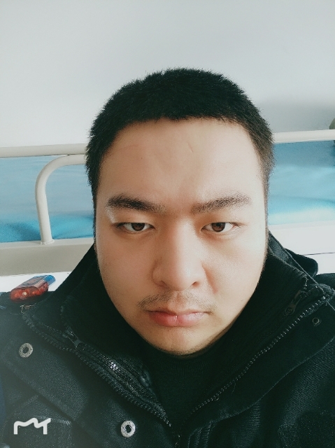 负重前行的第一张照片--南靖相亲网