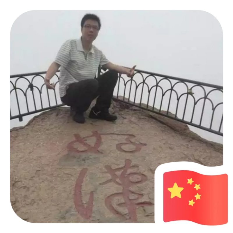 一只小虎牙的第一张照片--南靖相亲网