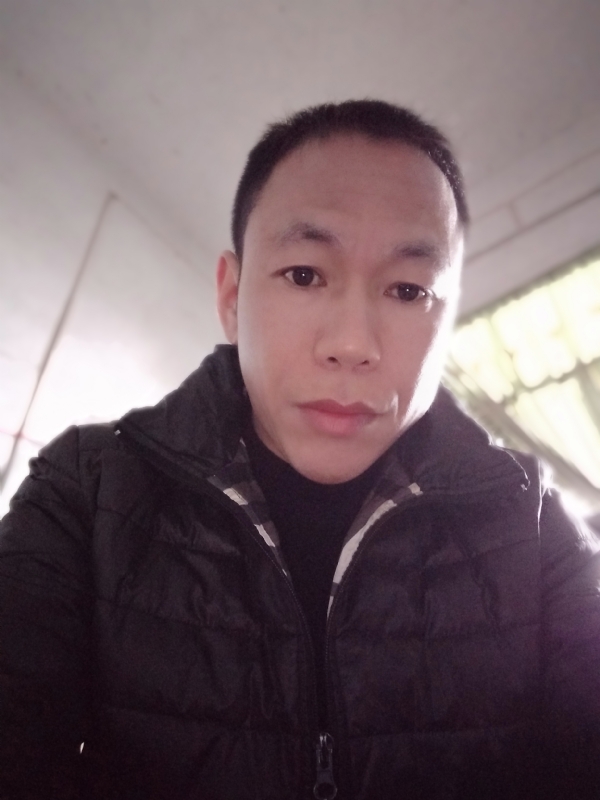 相信真爱的第一张照片--南靖相亲网