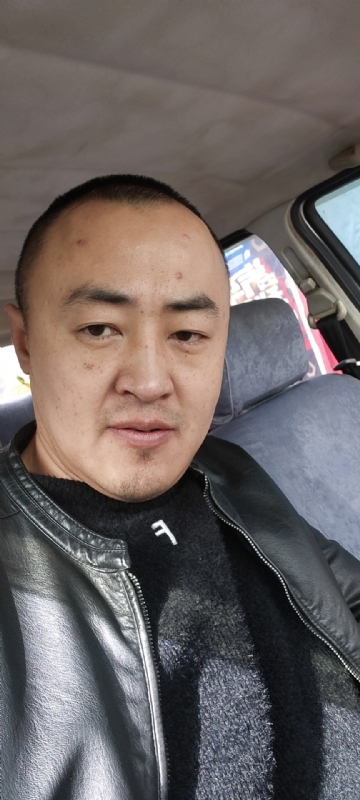 精神九哥的第一张照片--南靖相亲网