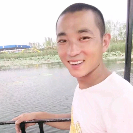为你等候的第一张照片--南靖相亲网