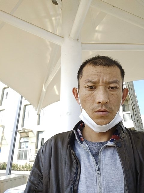 孤狼的第一张照片--南靖相亲网
