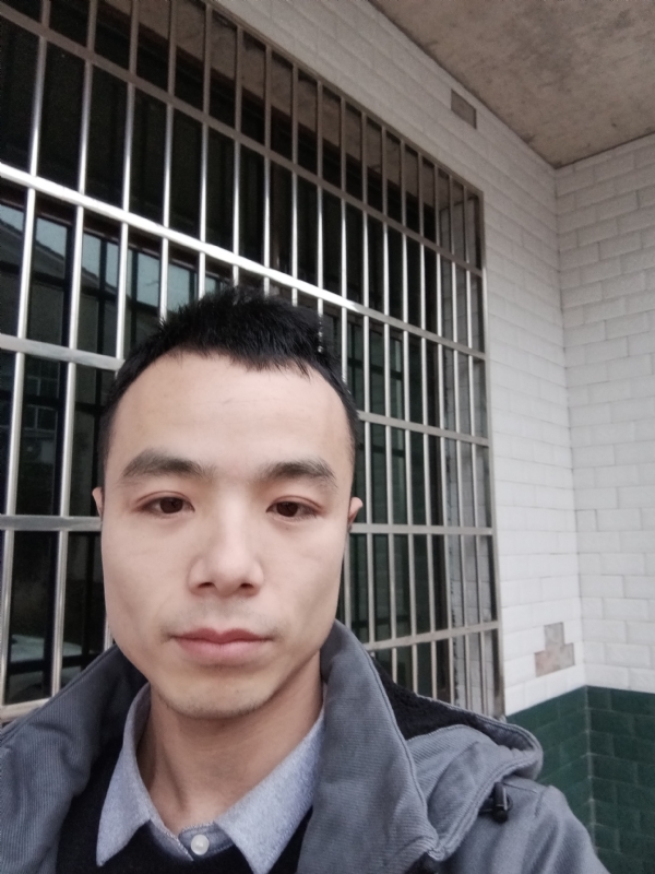 笑得那么开心的第三张照片--南靖相亲网