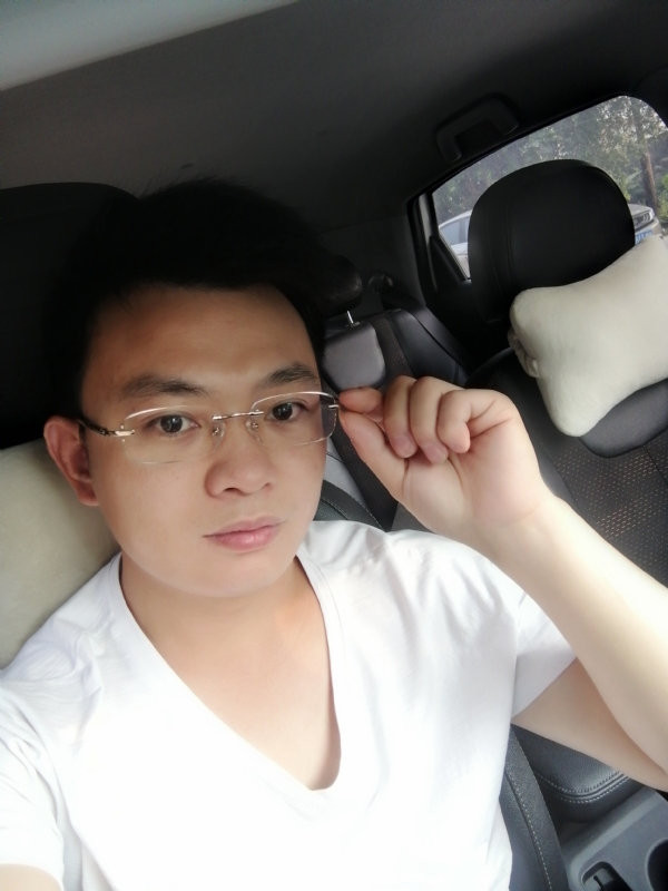 幸福的拥抱的第二张照片--南靖相亲网