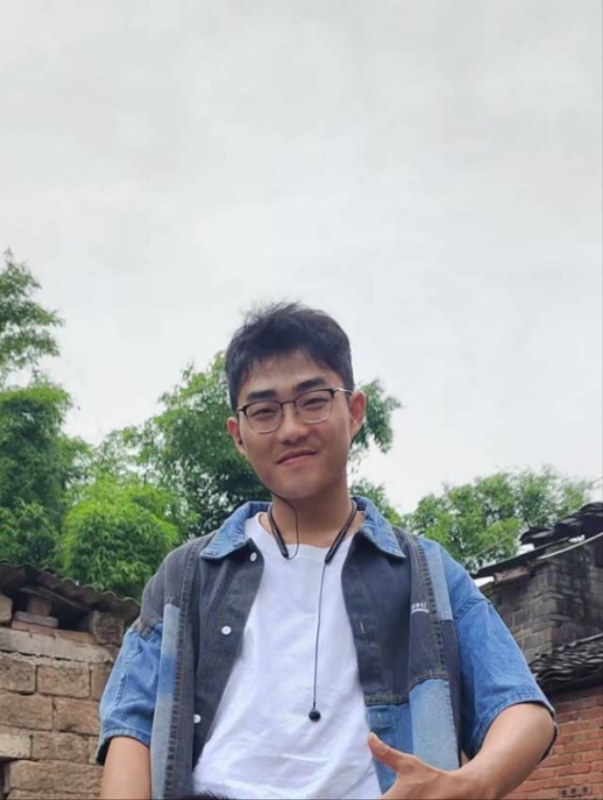 越努力越幸运的第一张照片--南靖相亲网