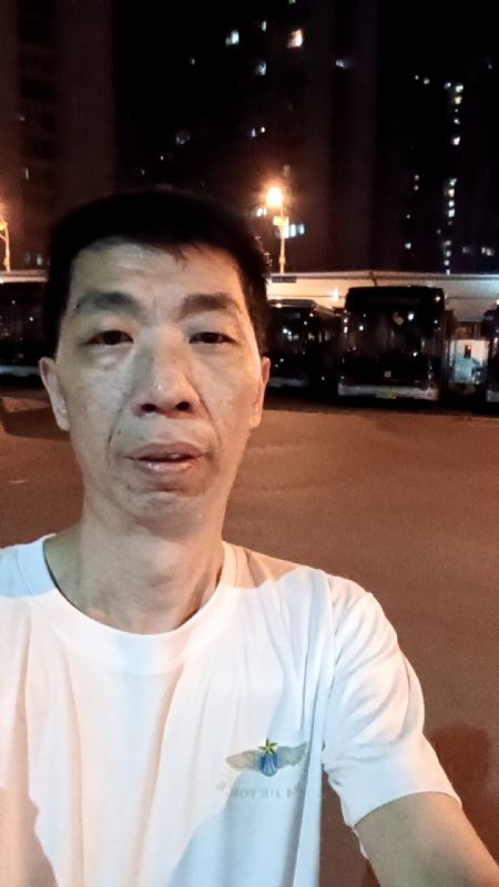 小丑的第一张照片--南靖相亲网