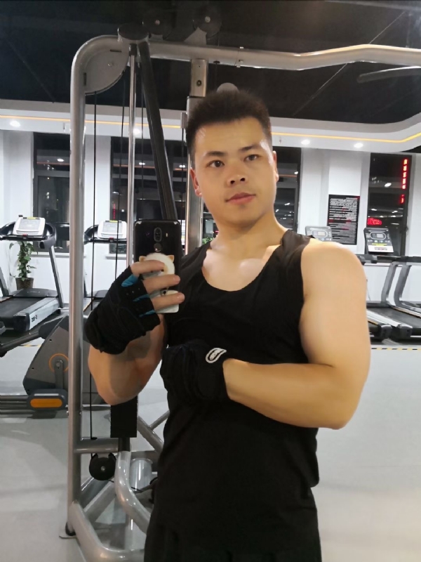 范迪塞尔的第二张照片--南靖相亲网