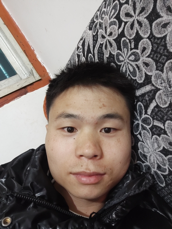 麒麟区幼儿园扛把子的第三张照片--南靖相亲网